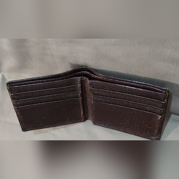 MEN'S BI-FOLD GUCCI MONOGRAM LOGO WALLET ~ AUTHENTIC - Picture 5 of 12